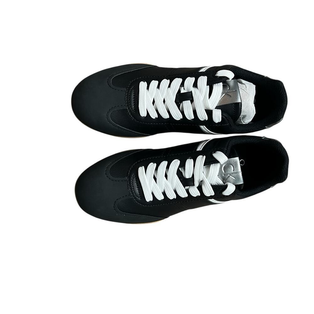 NWT CALVIN KLEIN Women's Harlian Sneaker Size 7M - Picture 2 of 7
